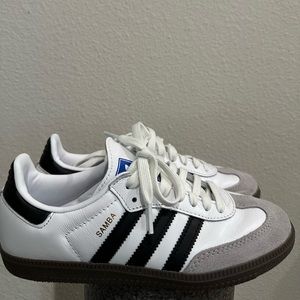 Adidas Samba size 6
